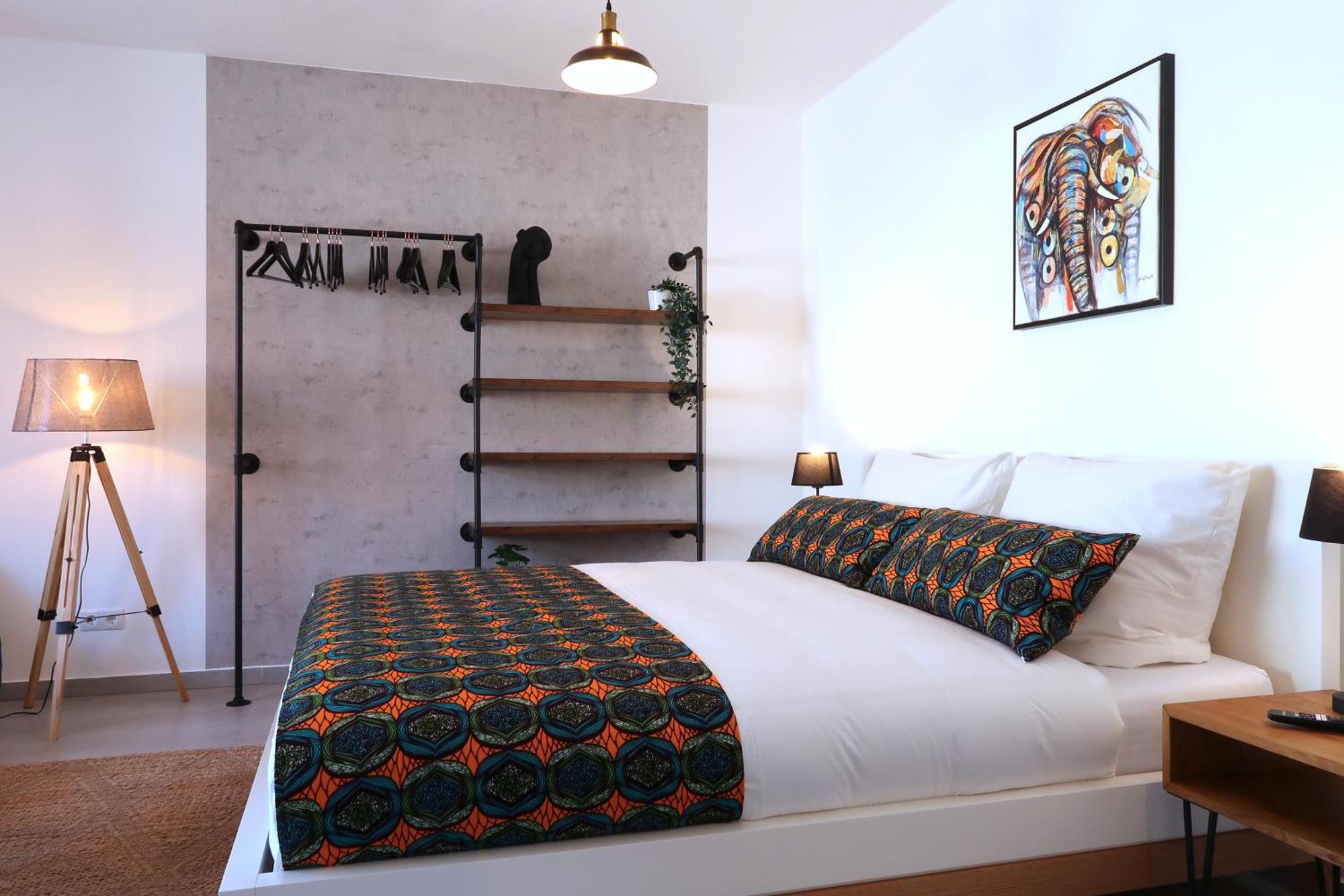 Mawulo - Stadtwohnung Im Zentrum Mit Balkon Neustadt an der Weinstraße Екстериор снимка